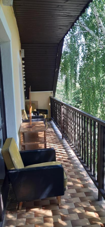 Отель Toldi Apartman Кестхей Экстерьер фото