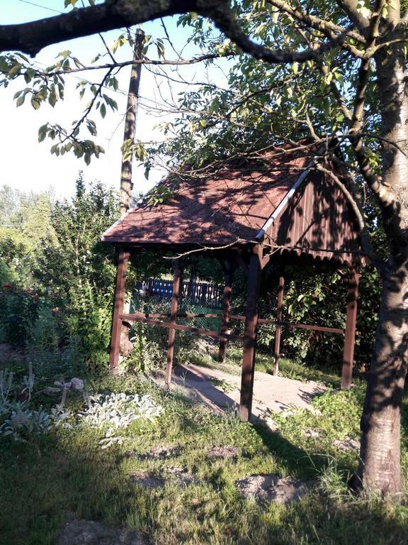 Отель Toldi Apartman Кестхей Экстерьер фото